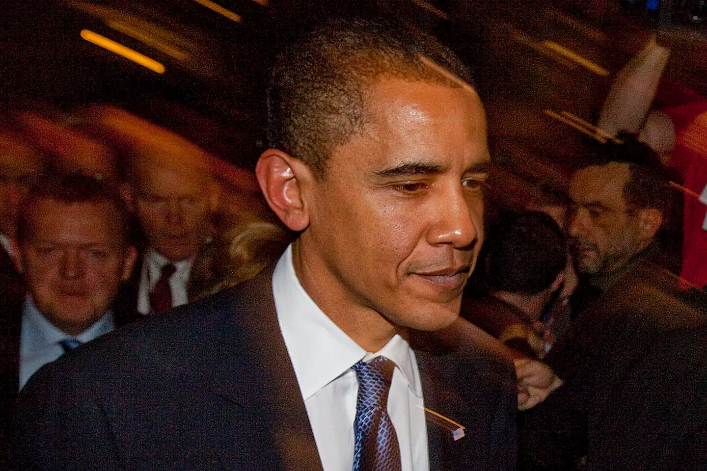 Barack Obama beskriver i bogen Lars Løkke Rasmussen (i baggrunden) som »opmærksom, velinformeret, pragmatisk og menneskelig.«