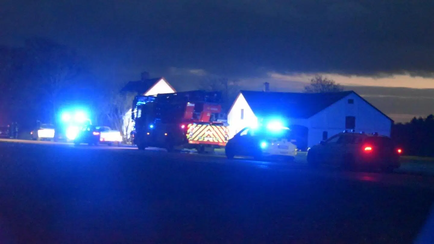 En hjemmehjælper opdagede, at ældre mands hus brændte. Manden mistede livet i brandulykken, skriver TV2 Øst.