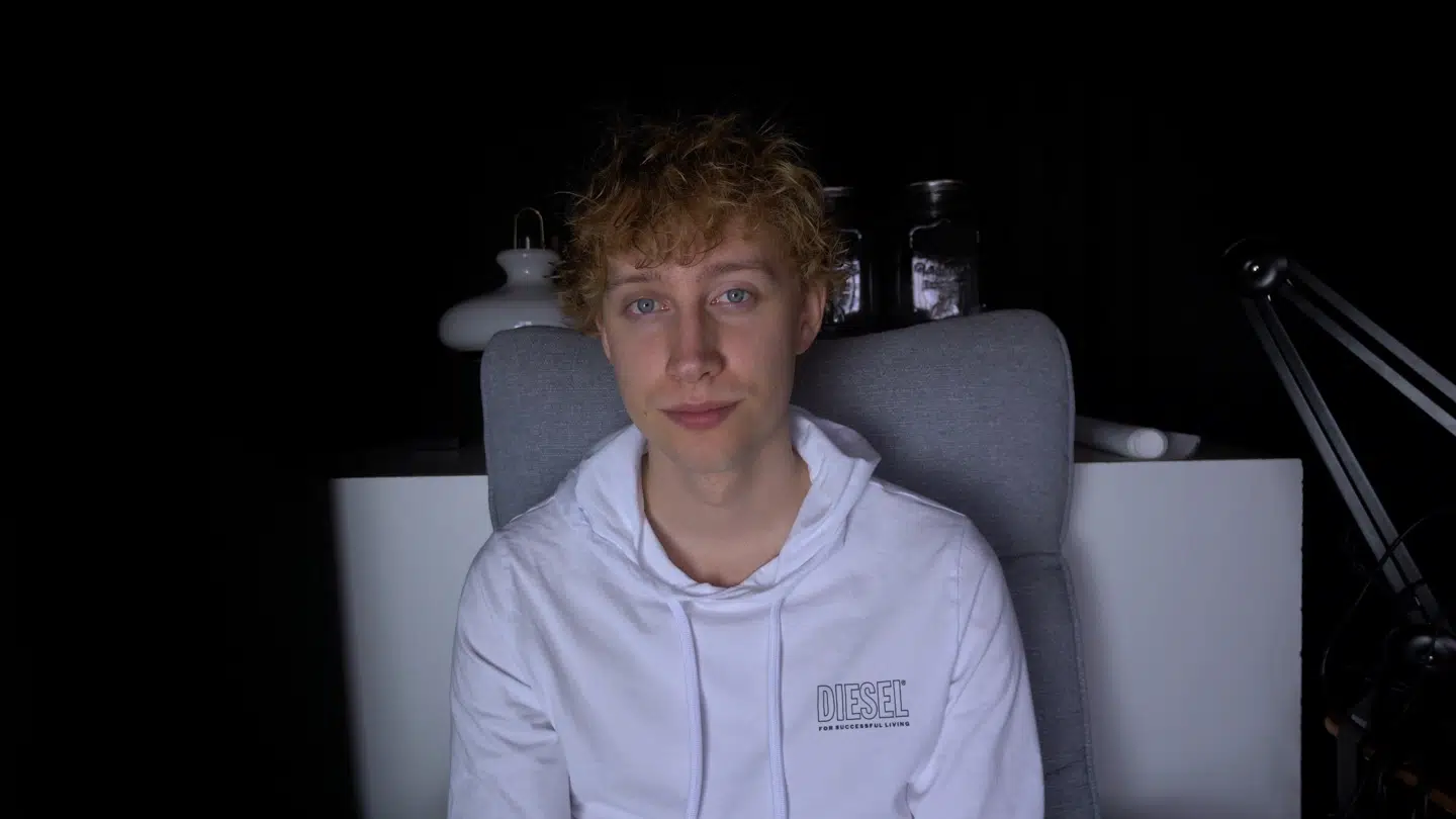 Normalt laver Benjamin Jønsson humoriske videoer. Det var ikke tilfældet, da han forleden åbent fortalte sine såkaldte subscribers om sagen.