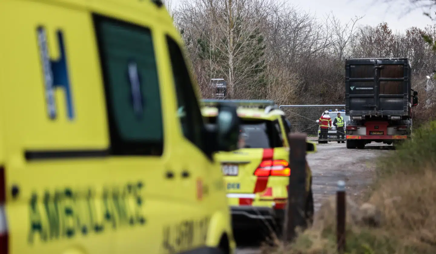 Beredskabet var til stede ved genbrugsstationen i et par timer.