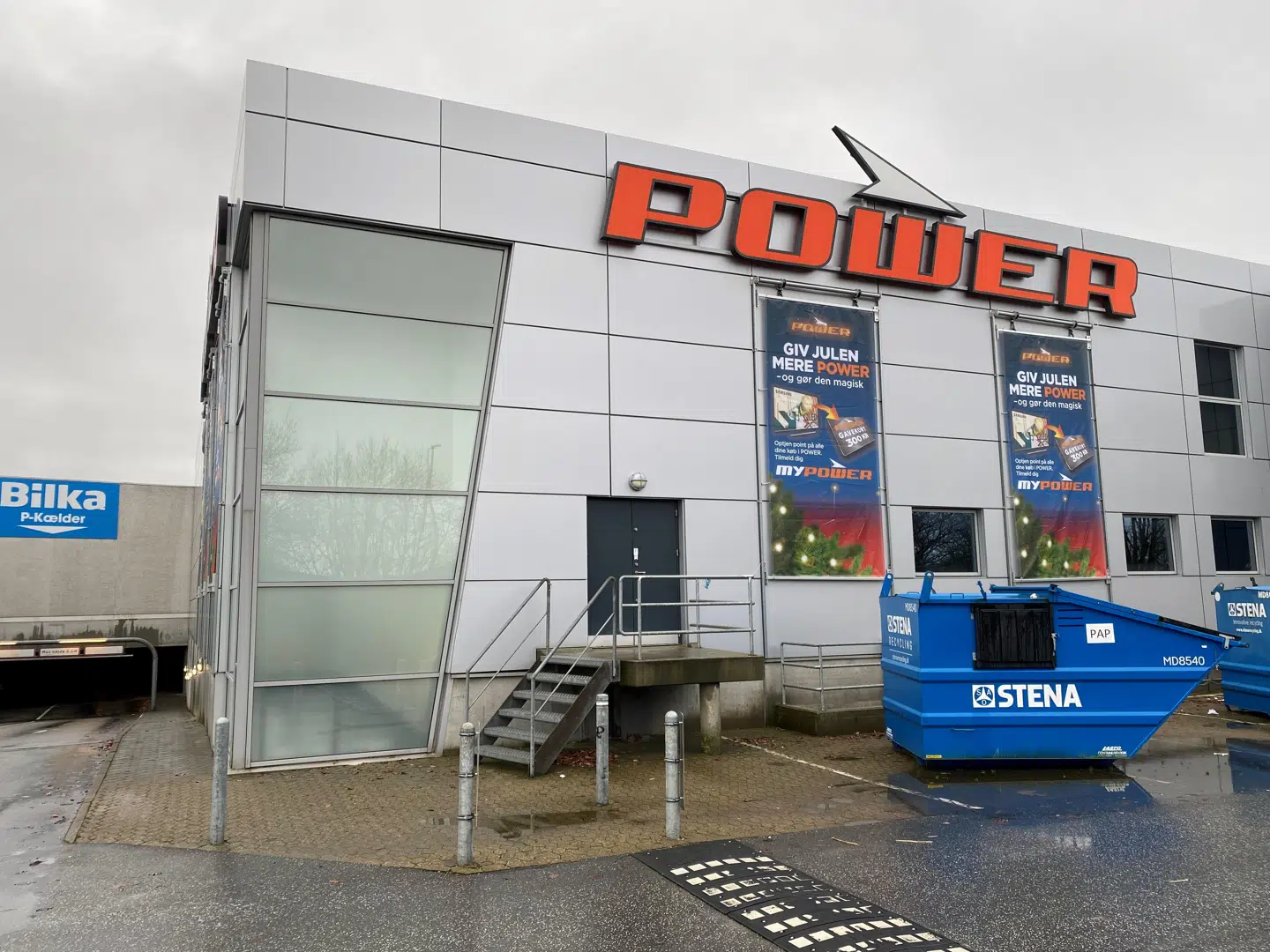 Her er den 'nye' indgang.