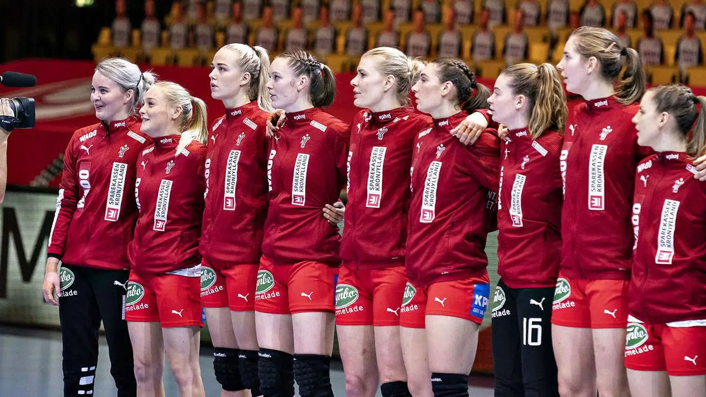 Danmark kan søndag aften sikre sig sin første medalje siden 2013, hvor det blev til VM-bronze.