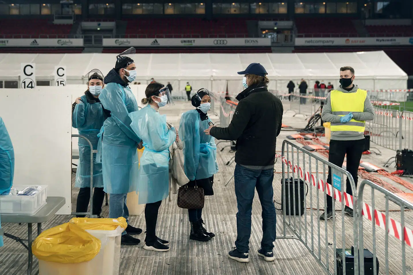 Nyt testcenter i Parken i København kan teste op til 3.000 personer i timen for corona. Der er over flere måneder blevet skruet massivt op for testkapaciteten på landsplan.