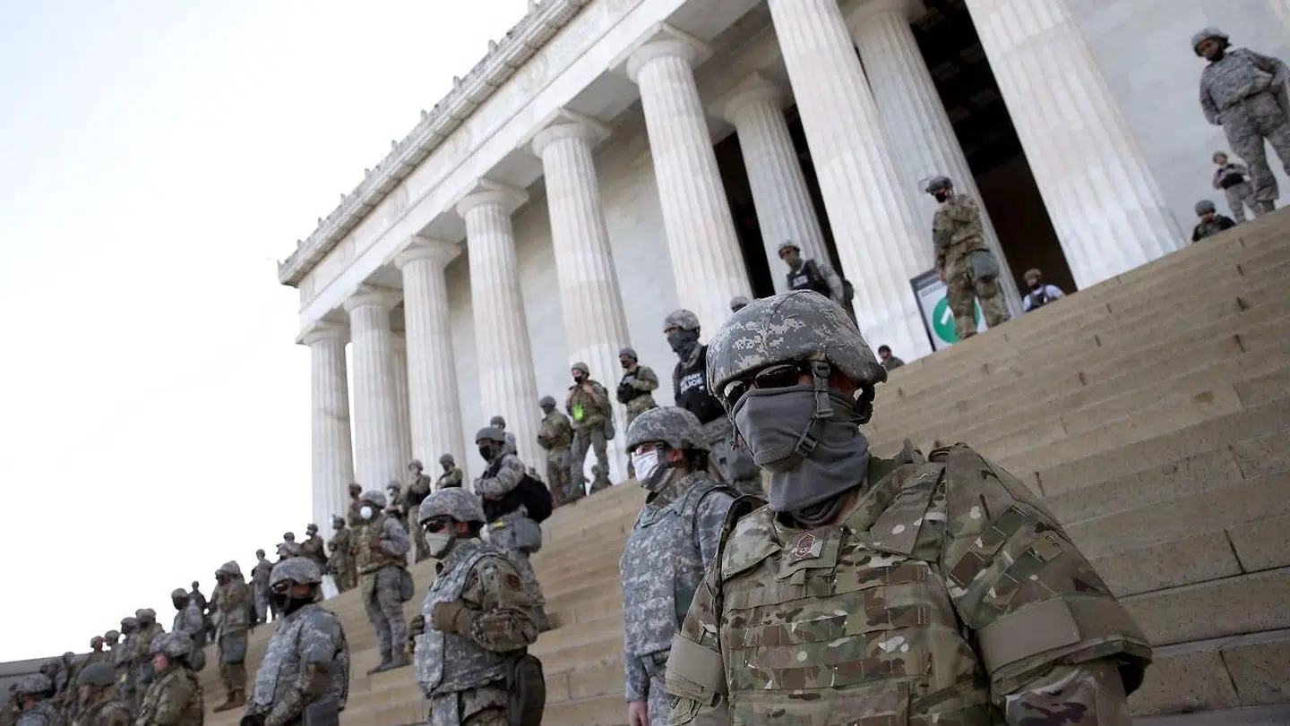 Sådan så det ud, da Nationalgarden beskyttede Lincoln Memorial i Washington D.C. 2. juni sidste år i kølvandet på Black Lives Matter-demonstrationerne efter George Floyds død.
