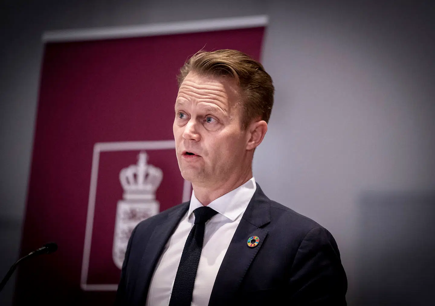 Udenrigsminister Jeppe Kofod (S) vil have et langt tættere samarbejde med de private virksomheder. Det er en vigtig brik i at få løst de store klimaudfordringer.