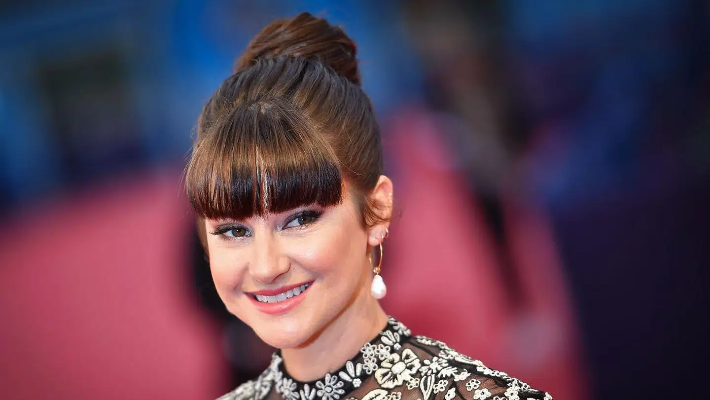 Skuespilleren Shailene Woodley danner nu angiveligt par med NFL-stjernen Aaron Rodgers.