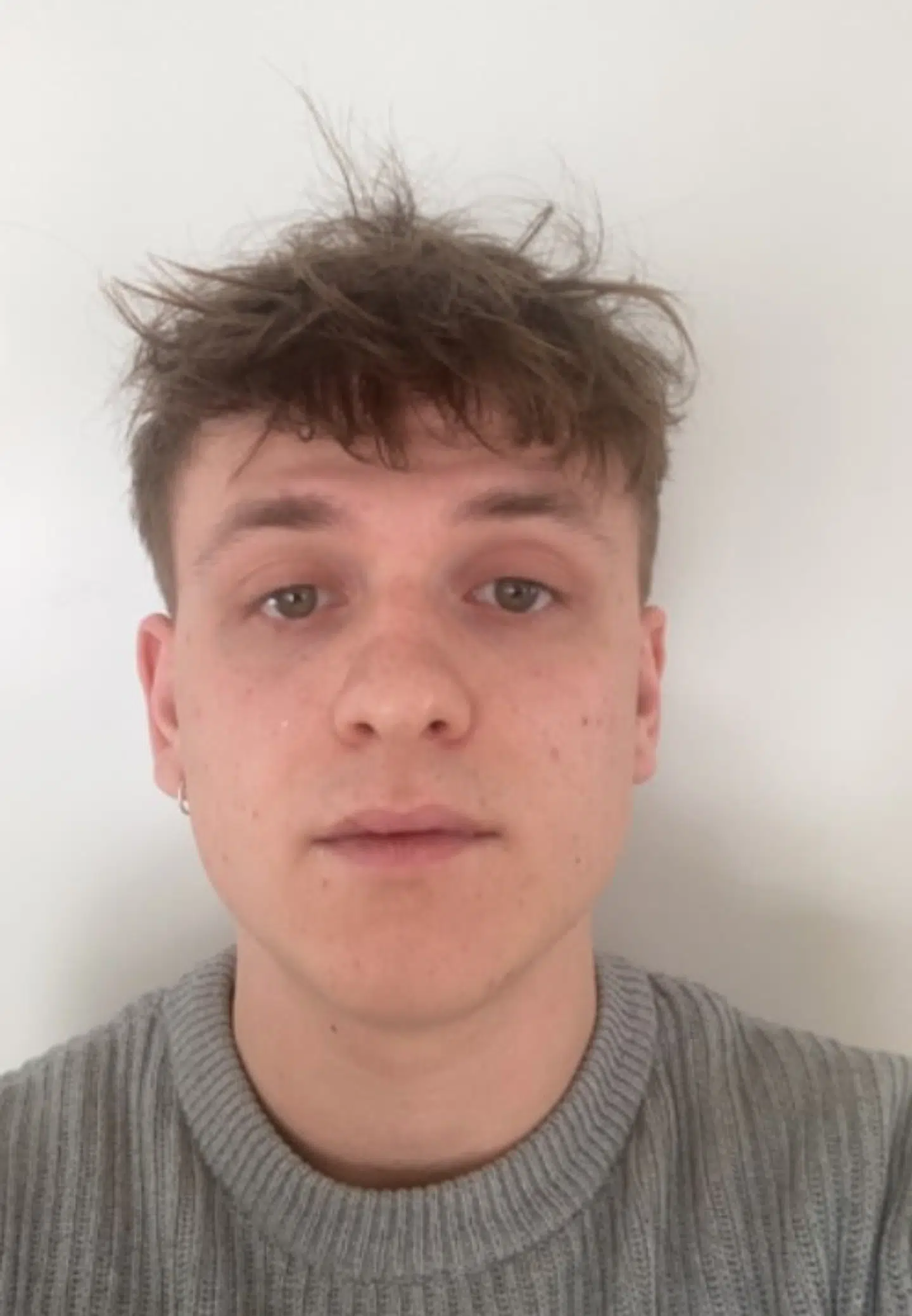 22-årige Jeppe Gregersen er en af dem, der synes, at privatøkonomi er et tabubelagt emne.