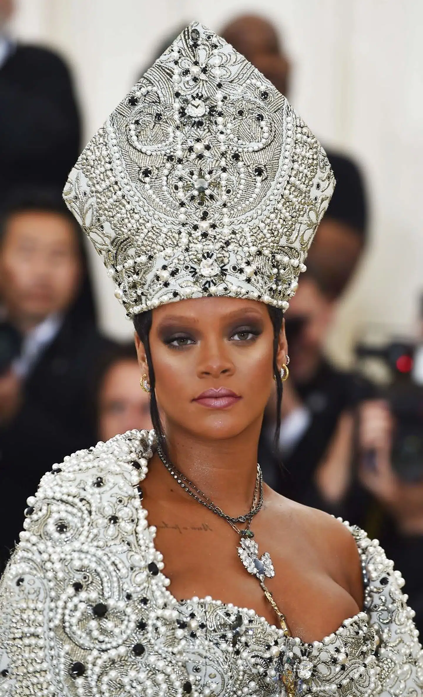 Rihanna til Met Gala i New York 2018.