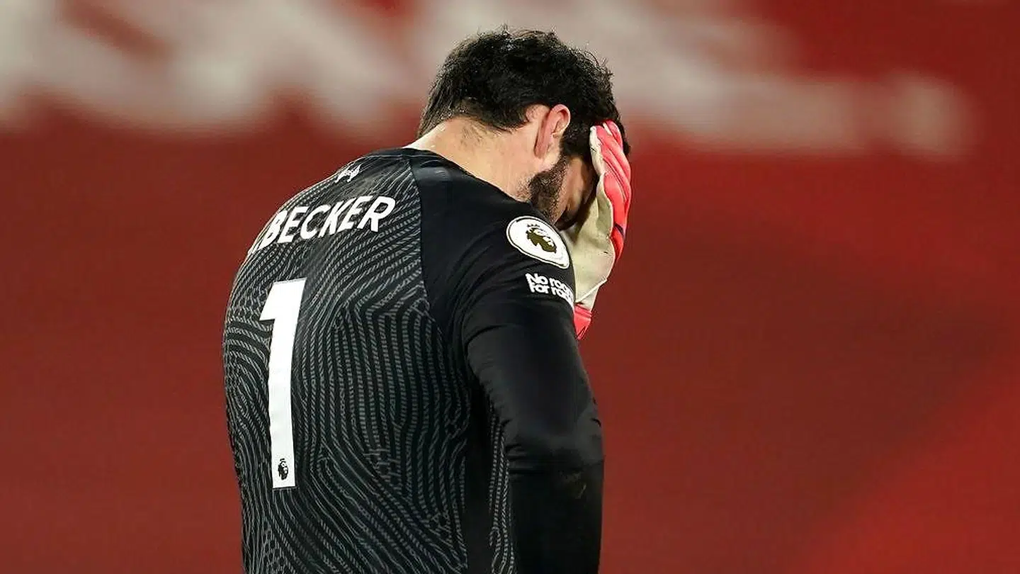 28-årige Alisson Becker havde en decideret mareridtsaften mod Machester City.