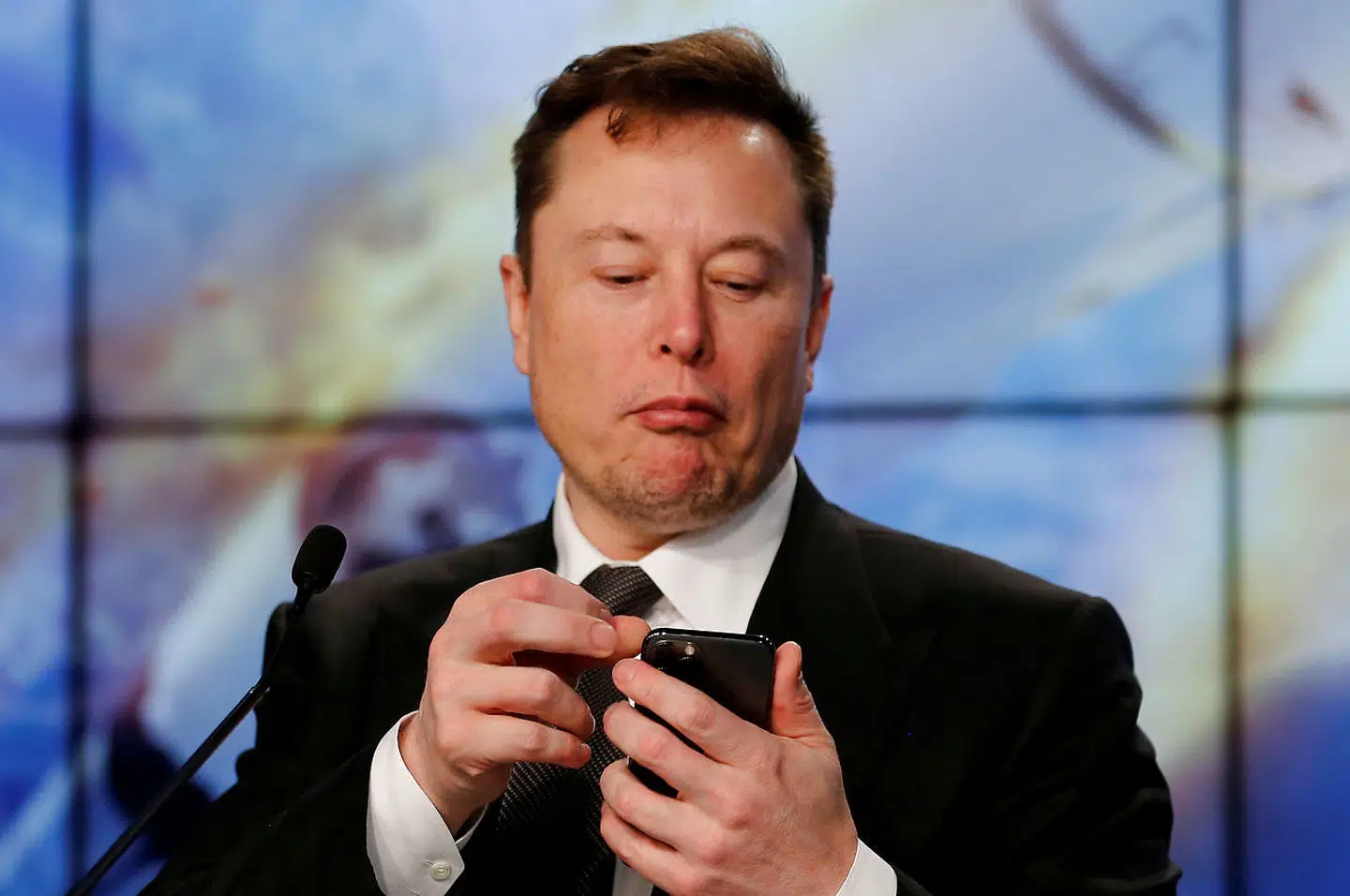 Elon Musk er kommet i modvind på et af Teslas største vækstmarkeder.