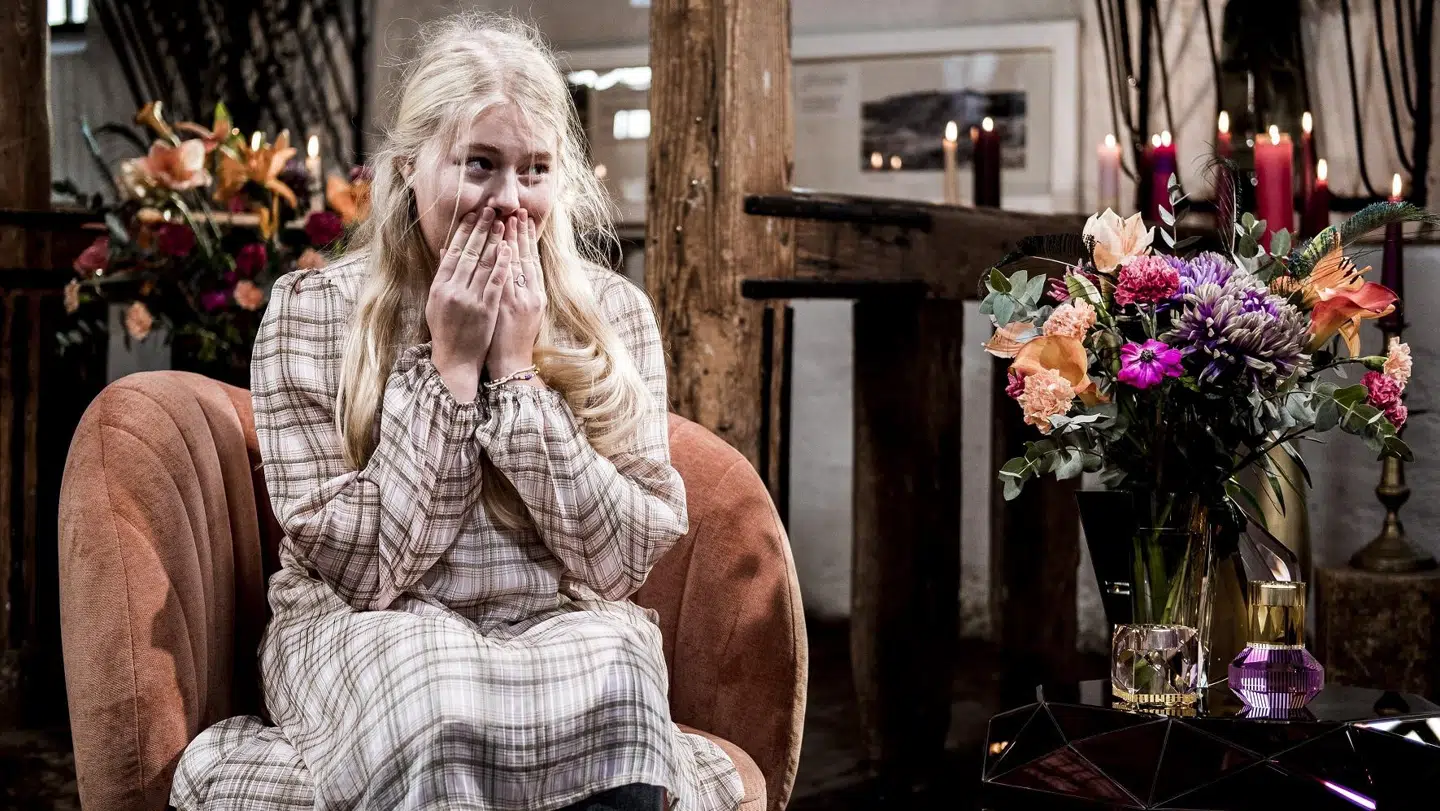 Øjeblikket hvor Nikoline får at vide hun er videre i 'X Factor'.