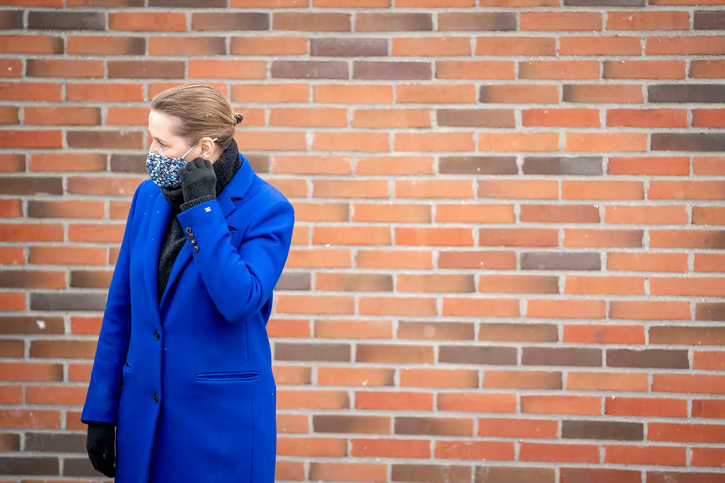 Regeringens forslag til epidemiloven vil gøre det strafbart ikke at oplyse nære kontakter, skriver Politiken.