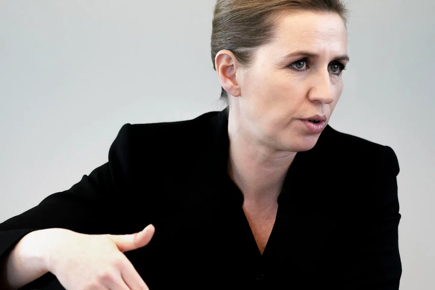 Statsminister Mette Frederiksen vil nu tage nogle af de kvinder og børn, der sidder i fangelejre, hjem til Danmark.