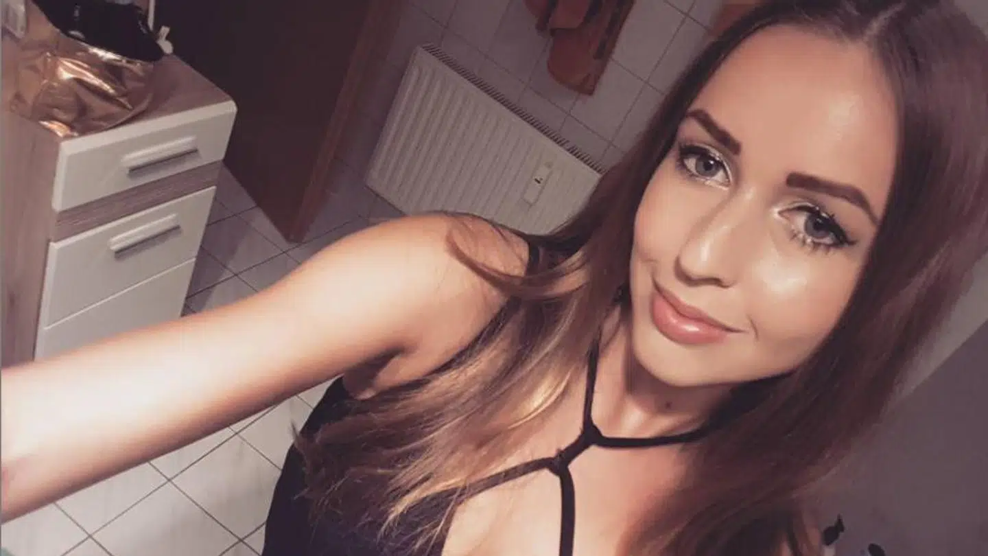 Juliane Seyfarth er på forsiden af det nye tyske Playboy.