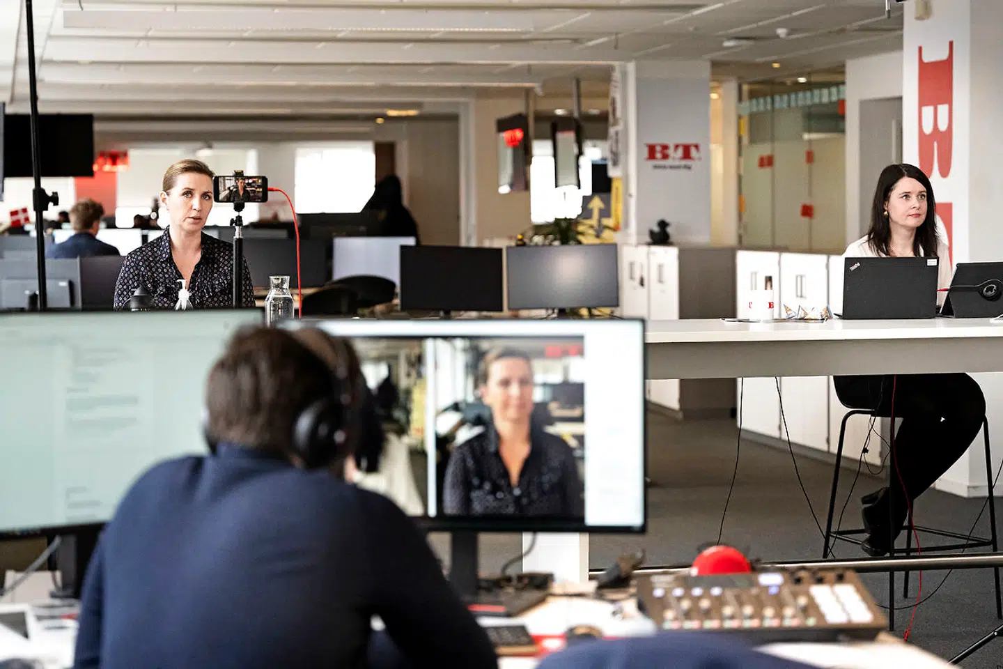 Debatredaktør på B.T. Sanne Fahnøe havde statsminister Mette Frederiksen på besøg for at svare på spørgsmål fra læserne.