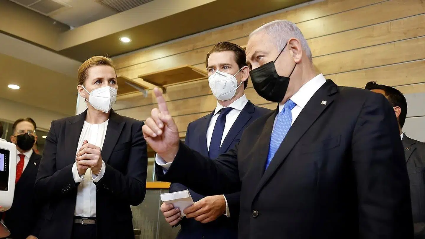 Statsminister Mette Frederiksen, den israelske premierminister Benjamin Netanyahu og den østrigske kansler, Sebastian Kurz har indgået en samarbejdsaftale om at producere vacciner mod covid.