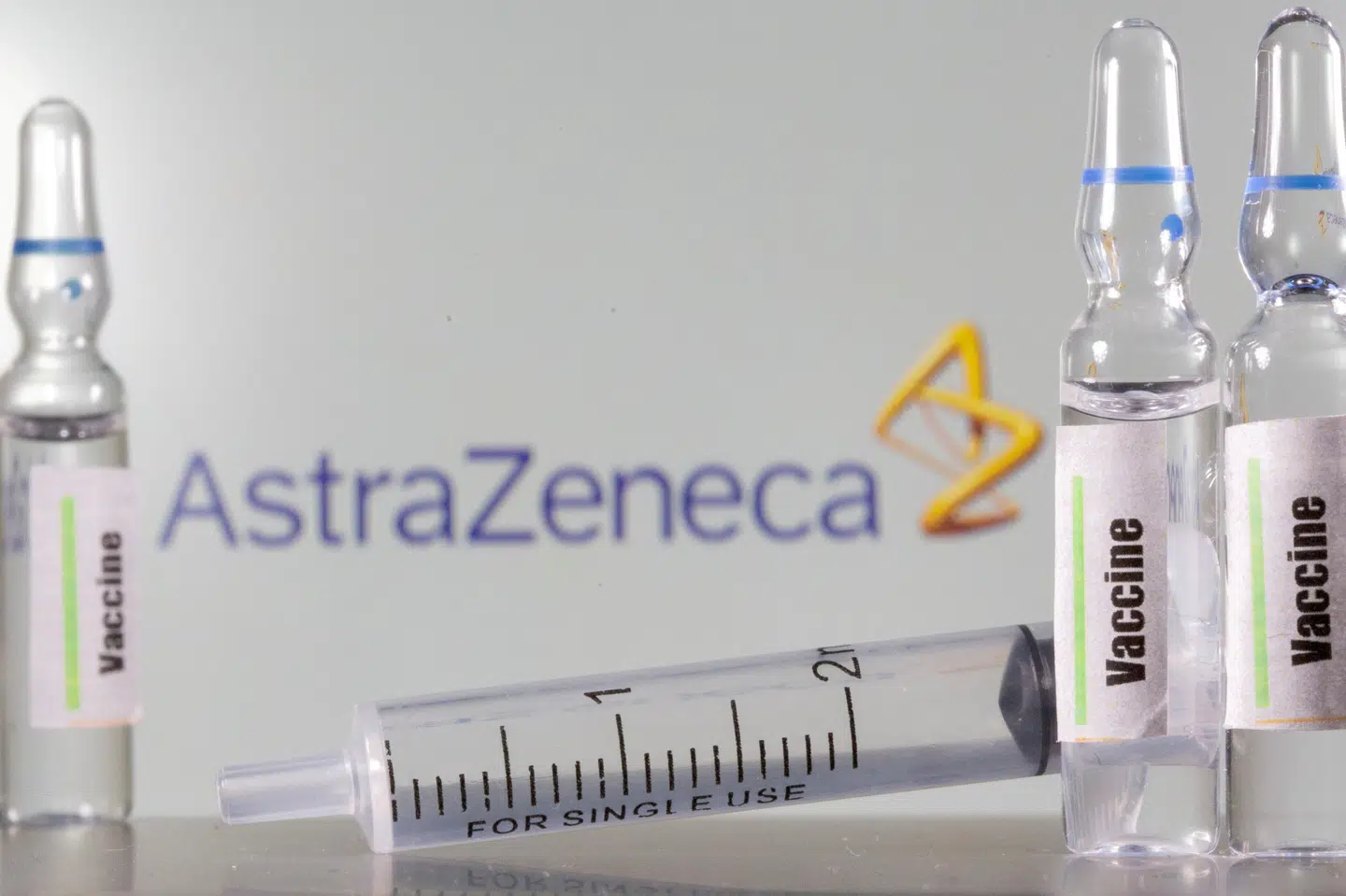 Danmark har bestilt 5,2 millioner doser med AstraZeneca-vaccinen. Det kan potentielt vaccinere 2,6 millioner doser. Dado Ruvic/Reuters