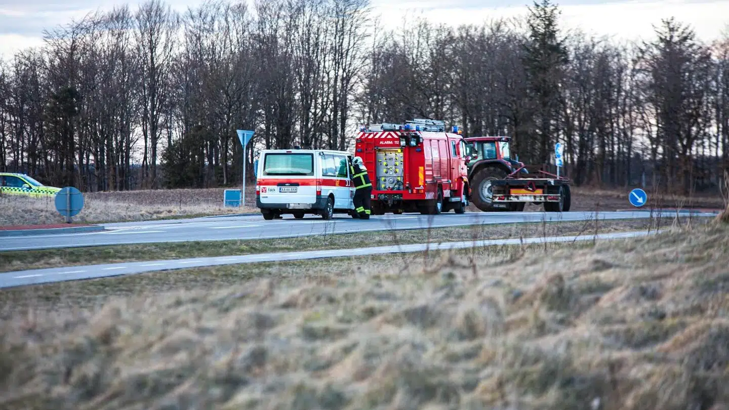 Færdselsulykken fandt sted i krydset Grindstedvej / Råbjergvej, syd for Hovborg i Vejen Kommune.