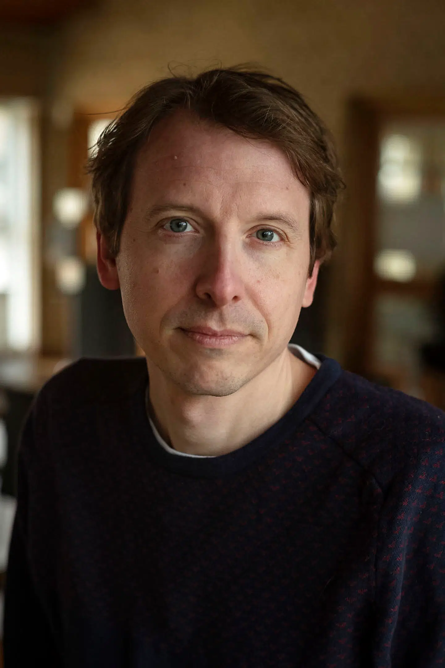 Professor Michael Bang Petersen, Aarhus Universitet. Dansk vaccinestop giver hovedbrud i Frankrig, hvor tilliden til sundhedsmyndighederne er lav, og langt lavere end i Danmark. Derfor bliver det her sværere at genoprette tilliden til AstraZeneca-vaccinen.