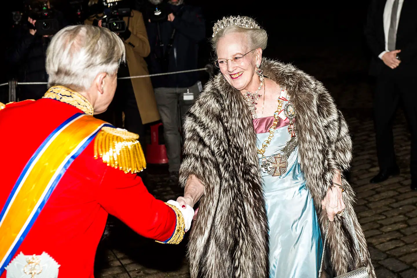 Nytårstaffel på Amalienborg d. 1. januar 2016. Her ses dronning Margrethe og hofmarskal Michael Ehrenreich.