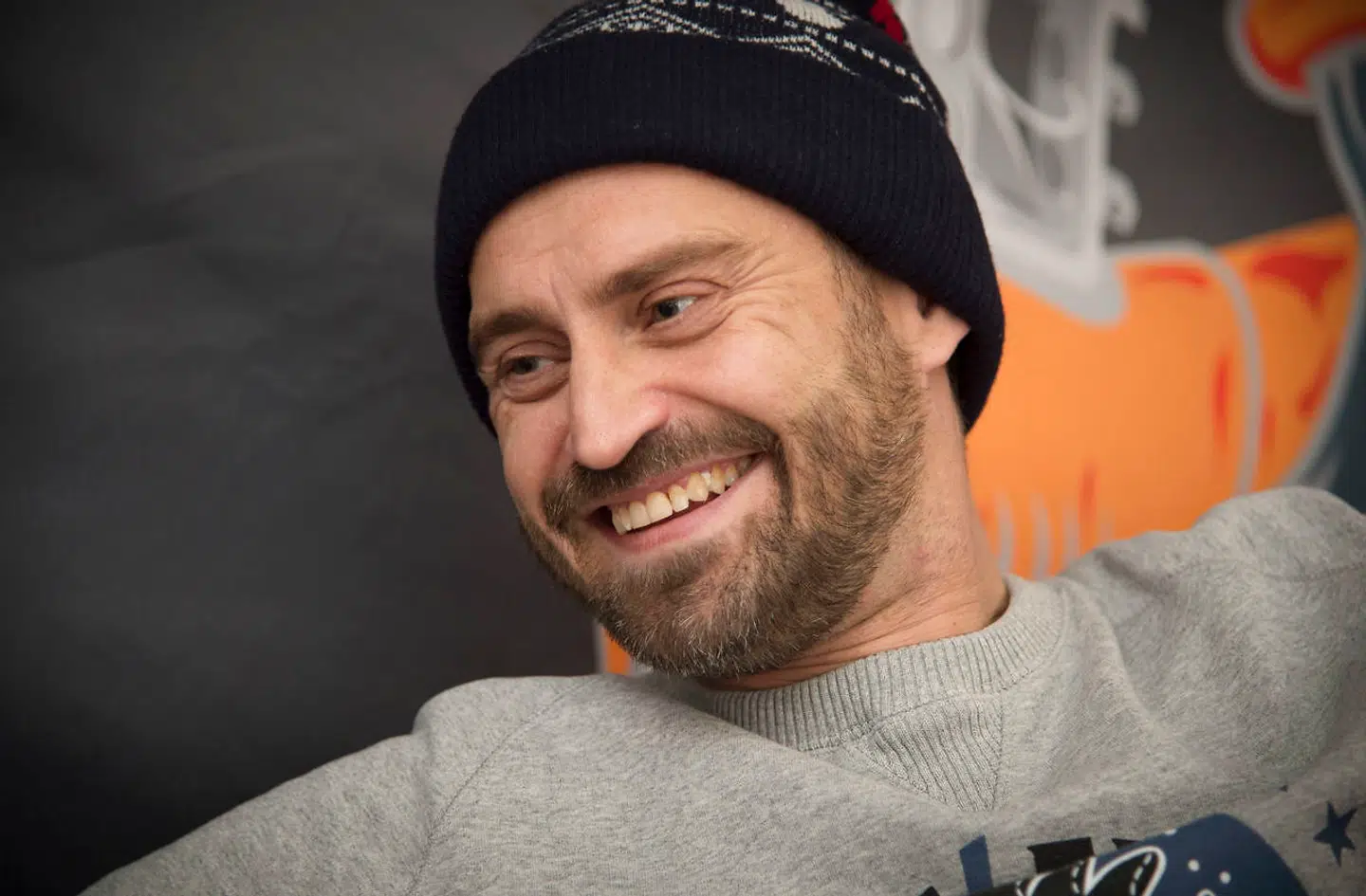 Jokeren (Jesper Dahl) er mest kendt som rapper, men han er også kunstmaler.