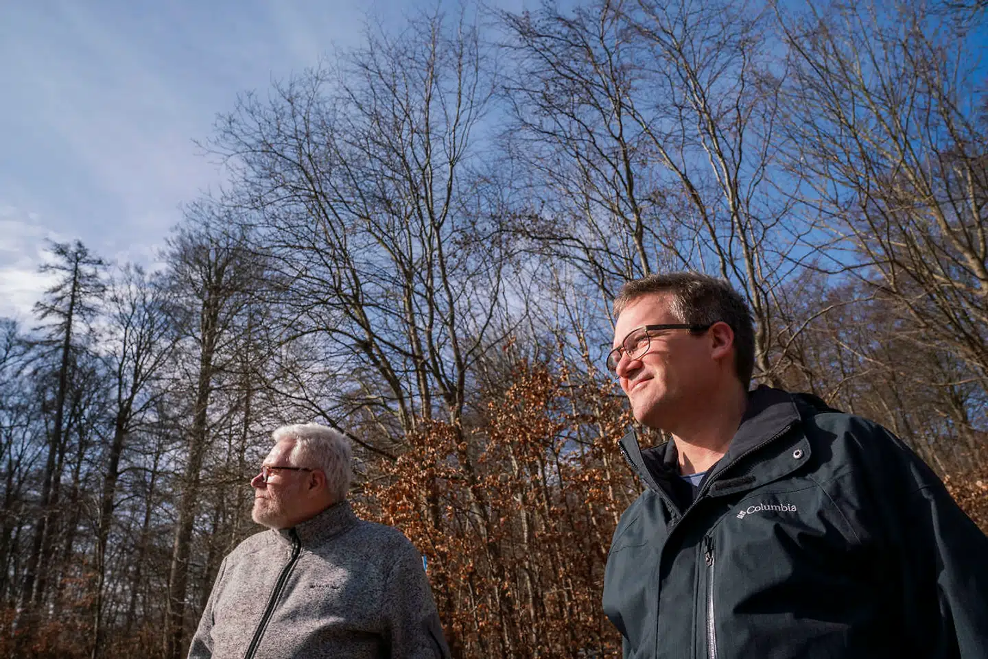 René Illigren og Michael Sears er nogle af de beboere i Humlebæk, som er stærkt utilfredse med den 36 meter høje mobilmast, der er planer om at rejse tæt på deres hjem.