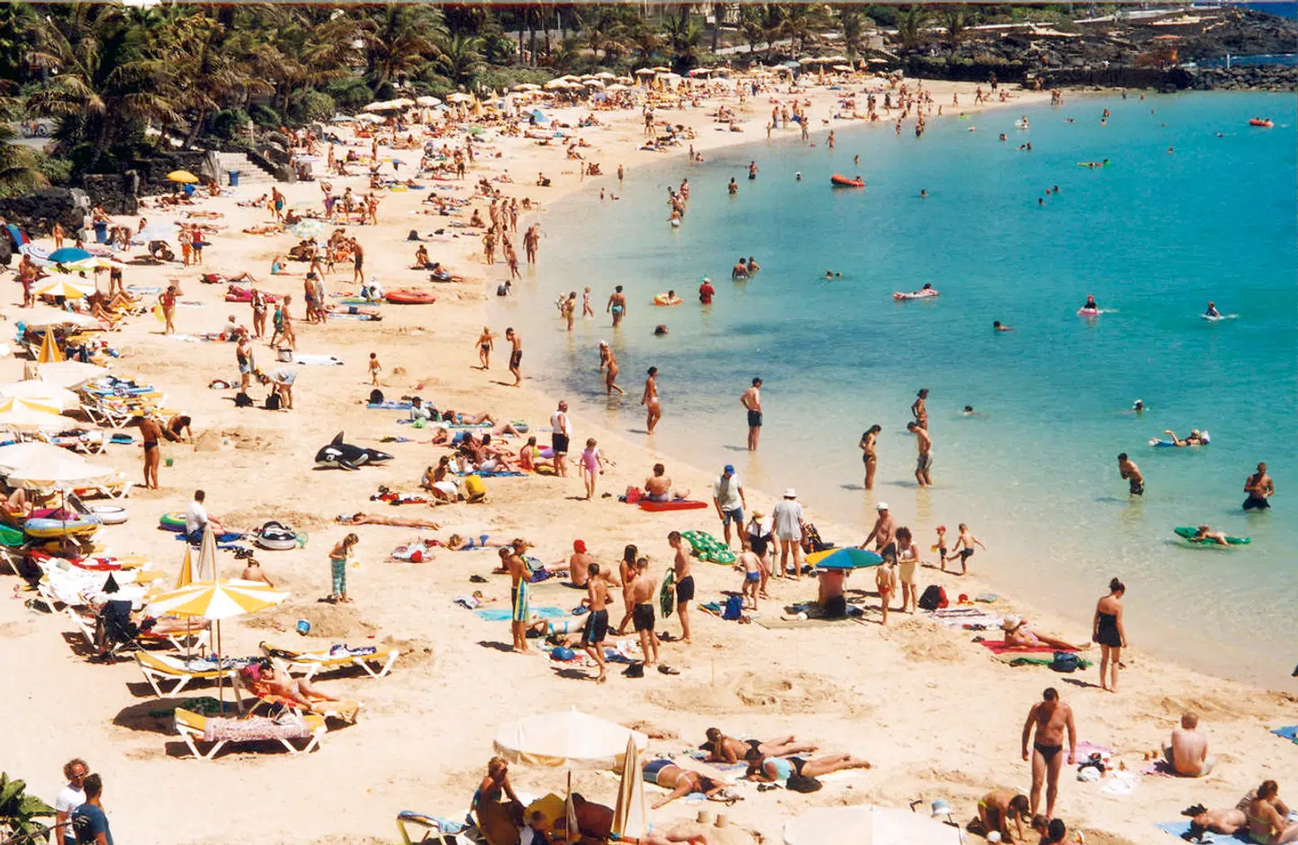 Lanzarote, De kanariske øer. En offentlig strand på øen.