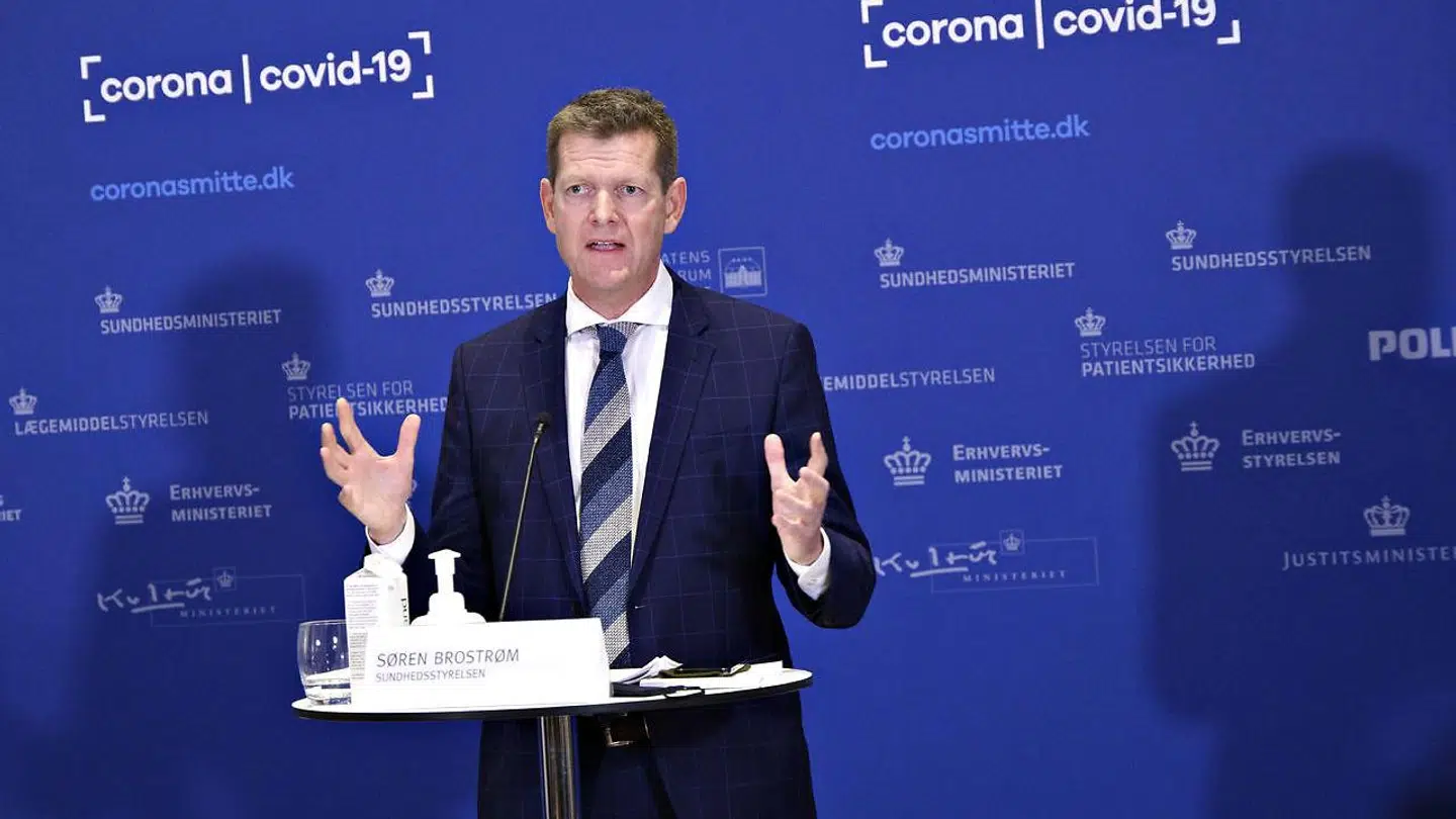 Direktør for Sundhedsstyrelsen Søren Brostrøm, da han og enhedschef i Lægemiddelstyrelsen Tanja Erichsen holder pressebriefing om AstraZeneca.