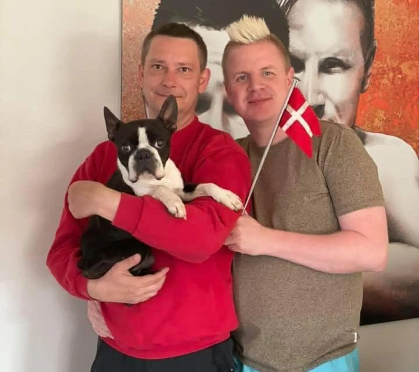 Jesper og Michael Sambleben med hjemvendte Osvald
