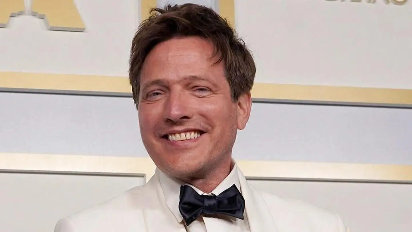 Så stort er smilet, når man netop har vundet en Oscar.
