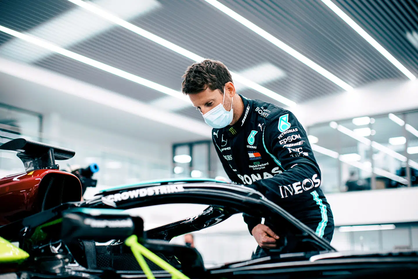 Romain Grosjean har allerede været på Mercedes-fabrikken for at få støbt sæde til sin Formel 1 farvel-test.