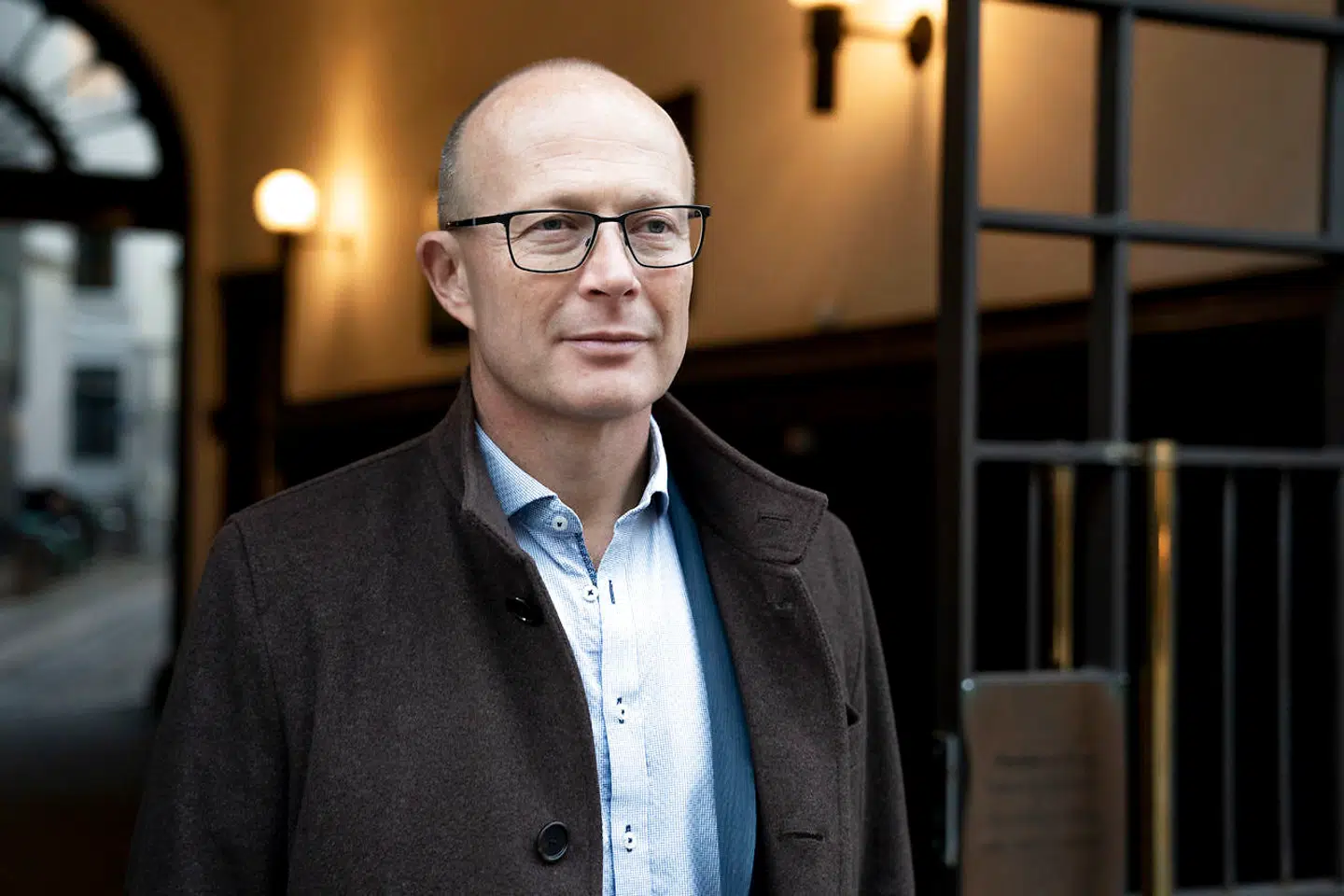 Direktør i CEPOS Martin Ågerup forklarer, at CEPOS nu vil regne løngennemsnit ud over en lidt længere periode, så man ikke igen præsenterer en månedsløn for en faggruppe, der er taget fra den måned, som har været fagets bedst lønnede måned i danmarkshistorien.