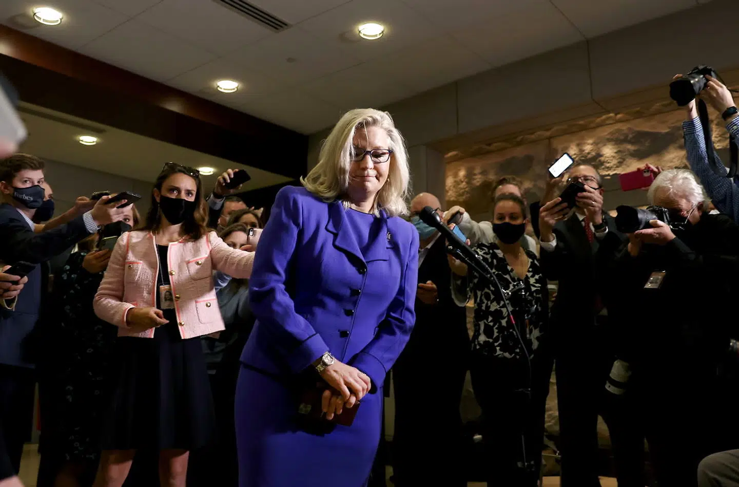 Liz Cheney taler til pressen efter sin ekskludering fra Republikanernes ledelse.