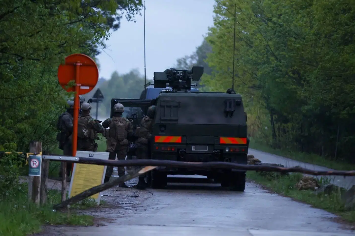 Militære køretøjer er sat ind ved Nationalparken Hoge Kempen.