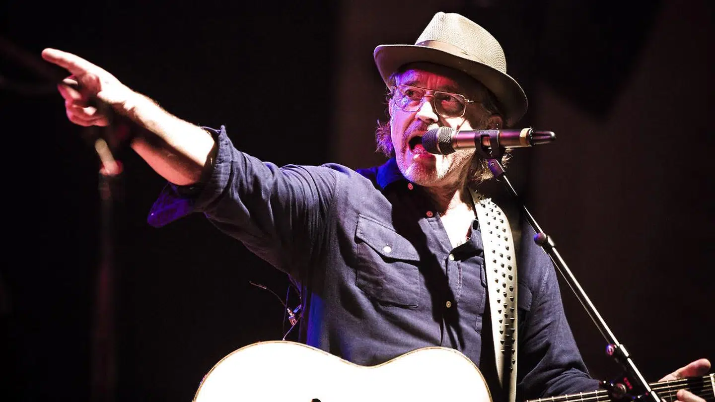 Lars H.U.G. på scenen.