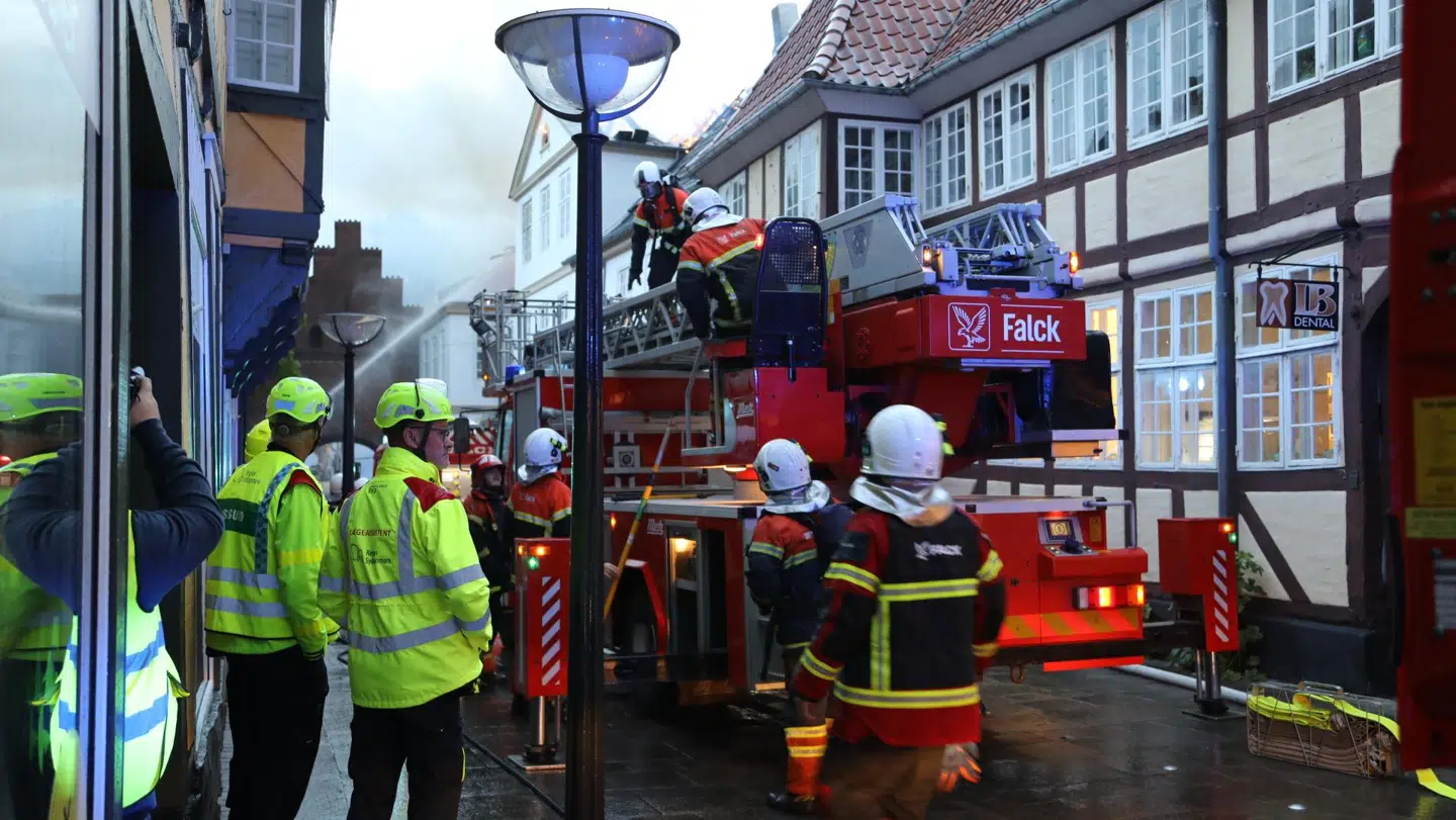 Fyns Politi advarer torsdag morgen om farlig røg fra en brand i Faaborg.