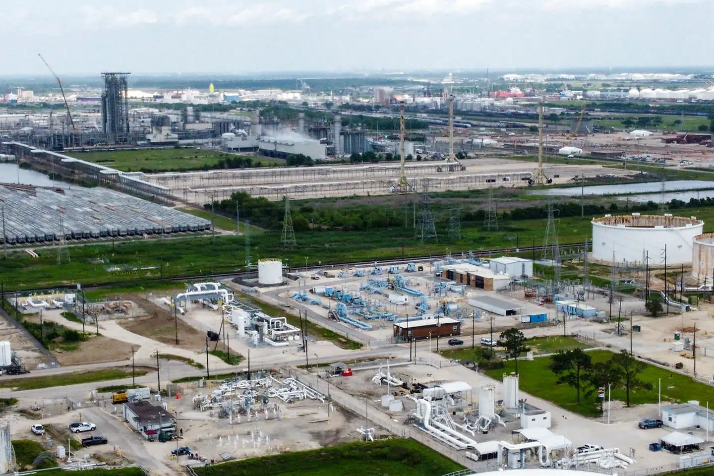 Colonial Pipeline, der lebverer energi til store dele af det østlige USA blev også angrebet for nylig