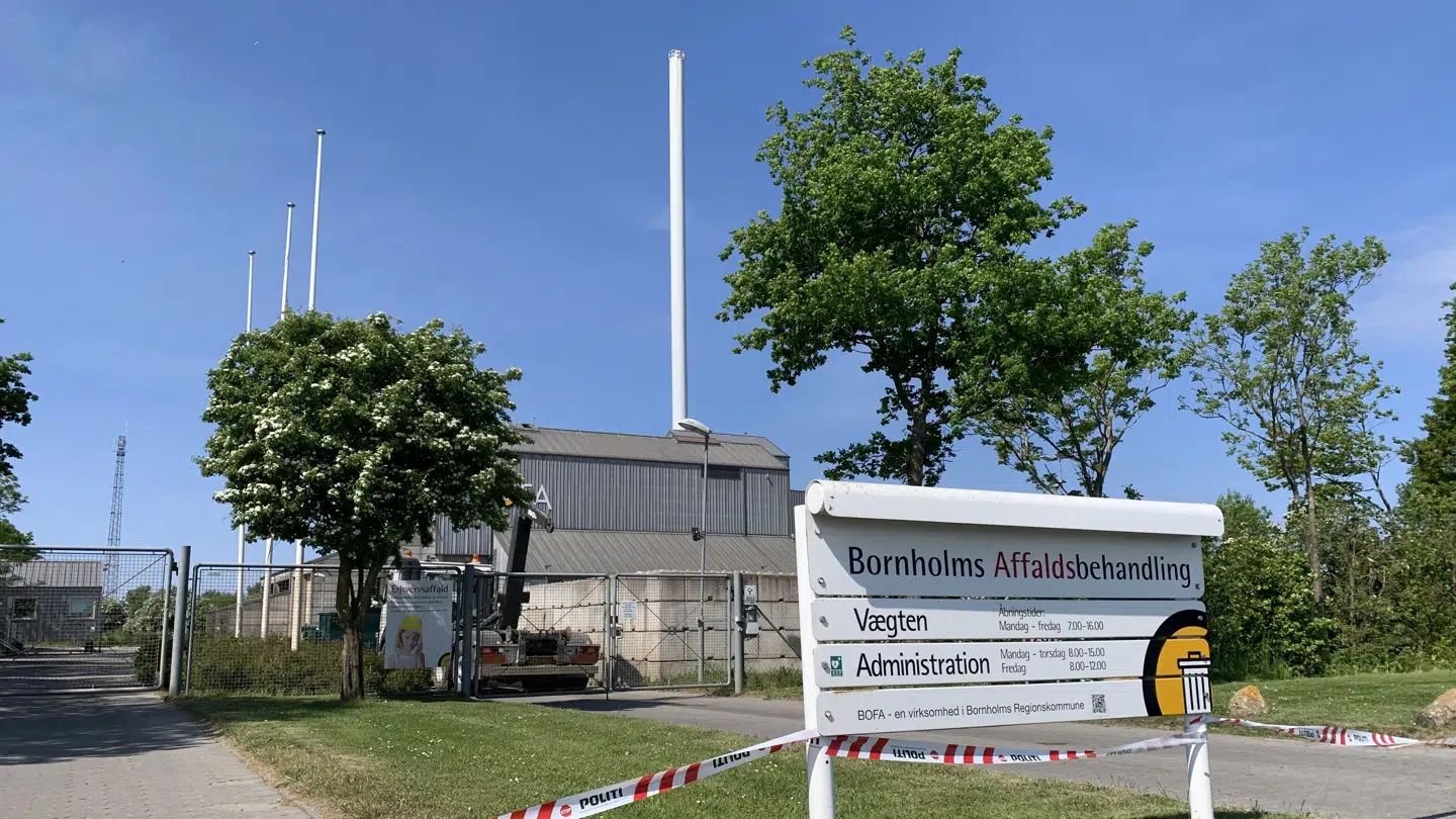 Skorstenen er 70 meter høj.