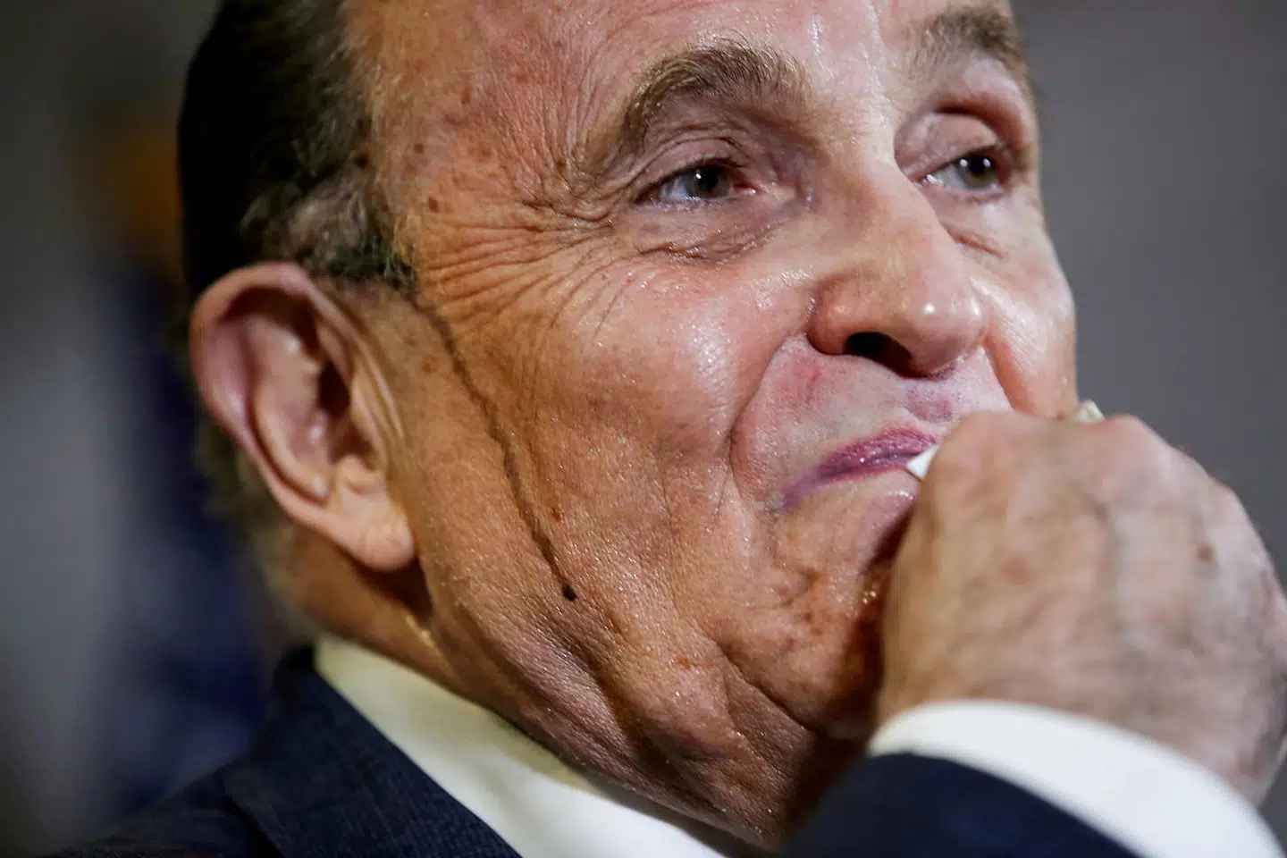 Trumps tidligere advokat Rudy Giuliani er blevet mødt med et massivt sagsanlæg for injurier fra det firma, der leverede stemmemaskinerne til valget i USA.