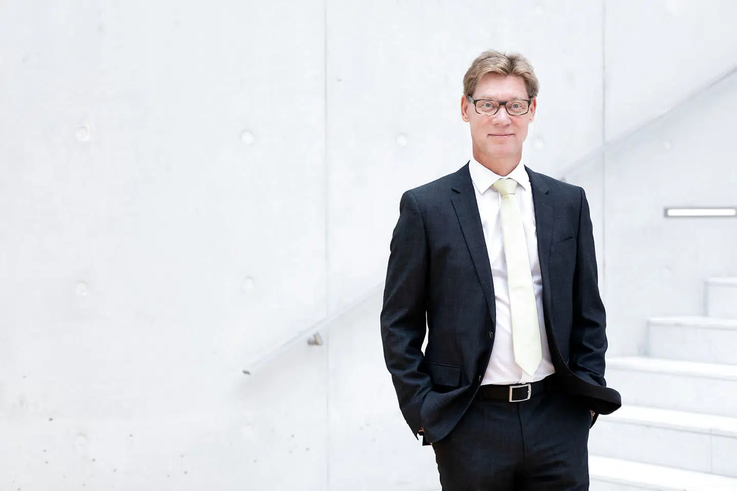 Gælder det dametøj med blonder, regnskabsteknik eller lastbiler, så bare kom til CBS-professor Thomas Plenborg.