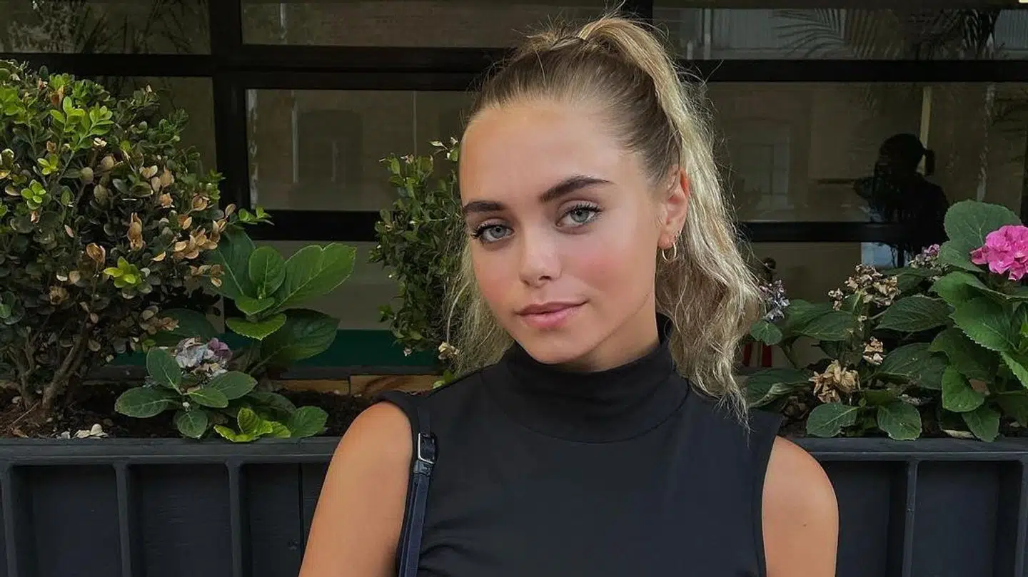 Laila er kærester med Jonas Wind.