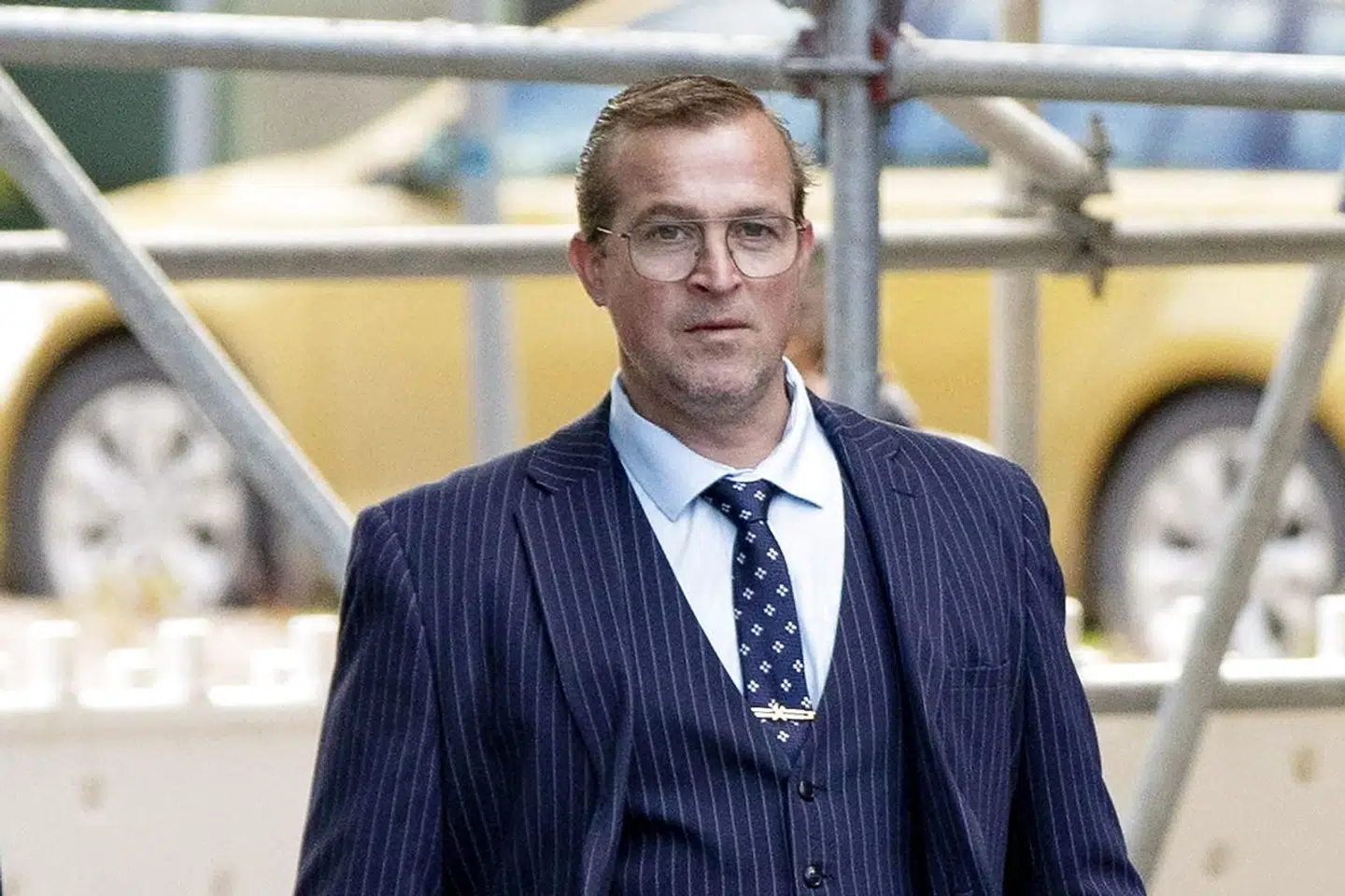 Danske Herman Himle var tiltalt for både mord og mordforsøg begået i 1987, men blev sidste år frikendt i Finland. Nu er han atter anholdt - denne gang for brandstiftelse.