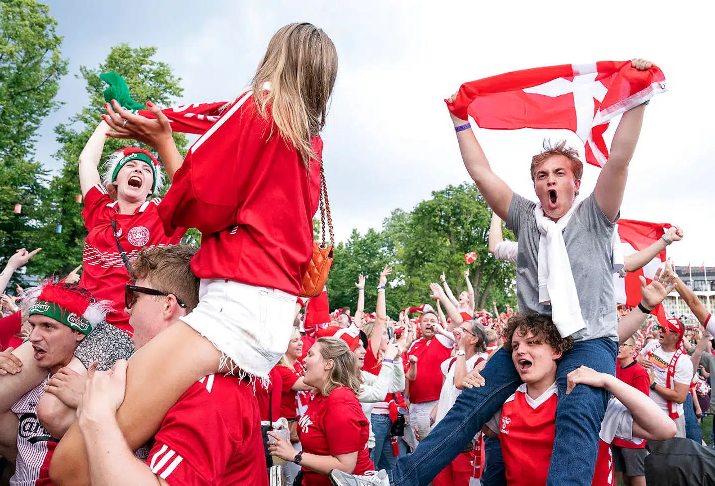 Berlingske var med ude blandt københavnerne, da Danmark forleden besejrede Tjekkiet ved EM i fodbold, og der var mildest talt ikke mangel på rød og hvide farver.