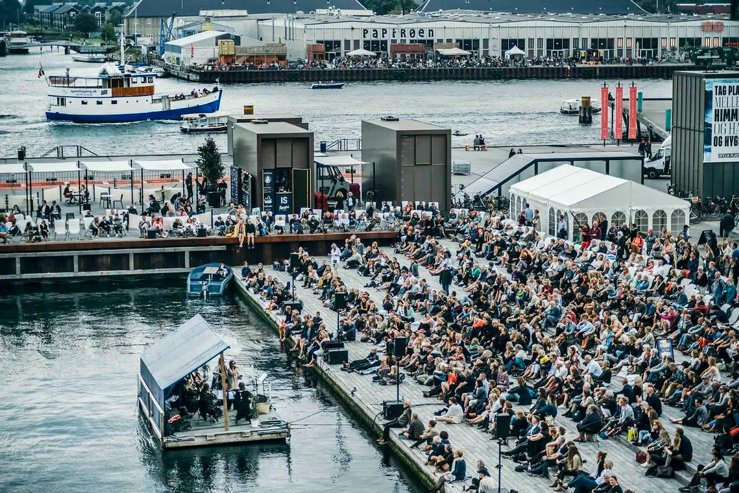 Arrangementet Klassisk på Kyssetrappen samlede sidste år københavnerne på Ofelia Plads.