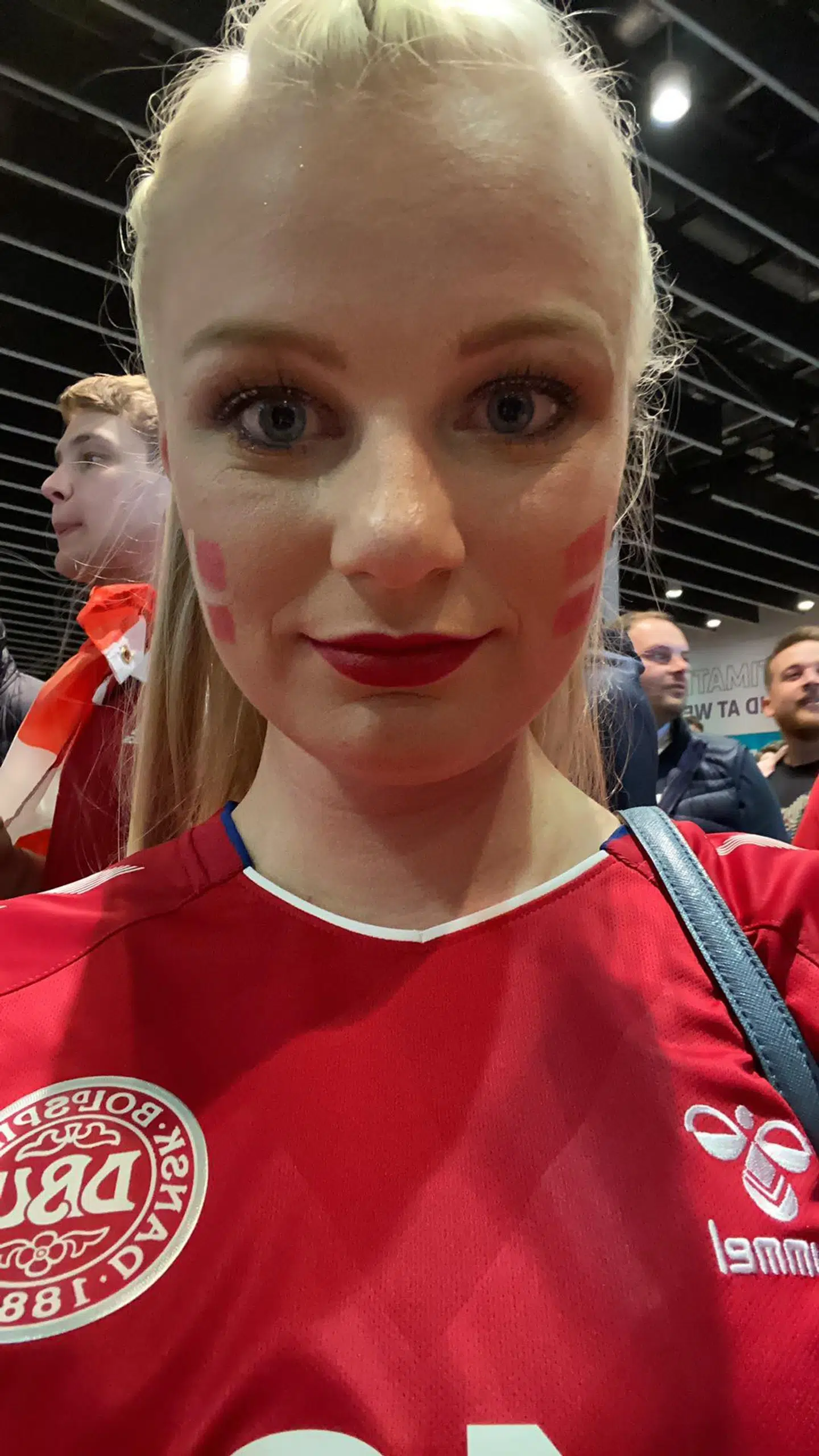Alessandra Helstrup Nørreriis var skuffet over oplevelsen på Wembley. På vej til kampen blev hun mødt af skældsord fra engelske fans.