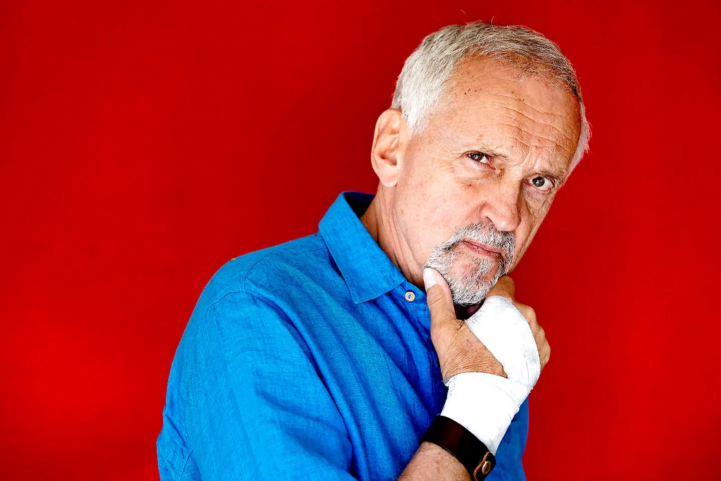 Flere gange i sit liv har Jussi Adler-Olsen set sygdom og død i øjnene.