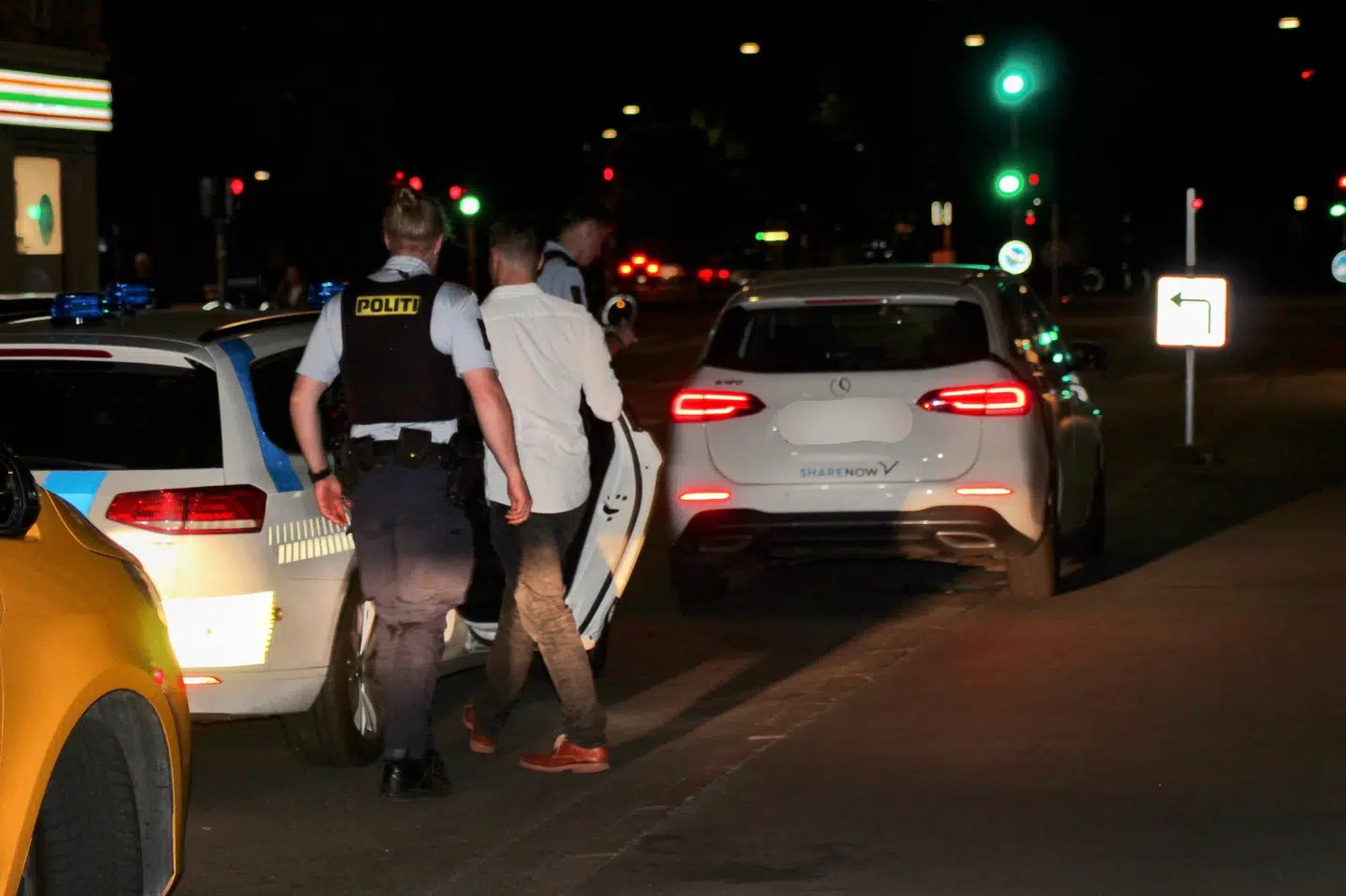 Klokken 02.15 natten til lørdag blev en yngre mand anholdt for spirituskørsel på Fælledvej på Nørrebro i København.