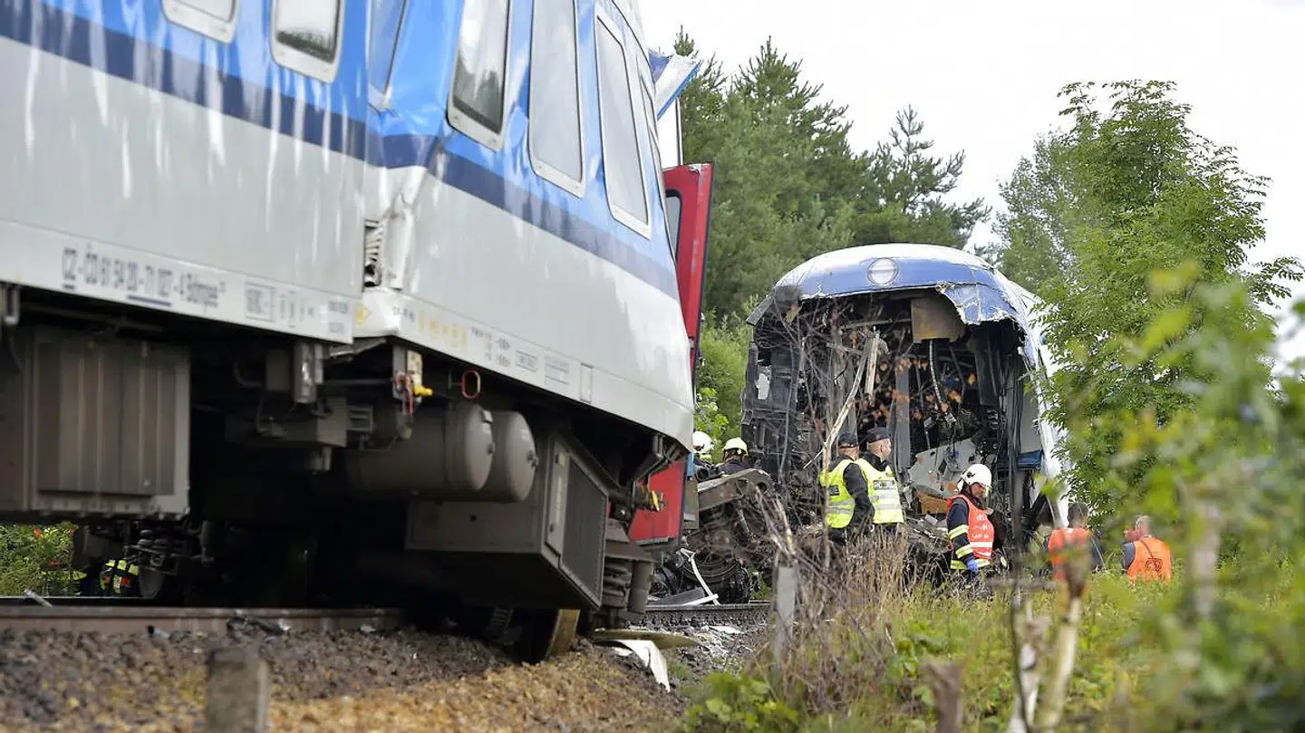 Syv af de sårede i togulykken er i kritisk tilstand.