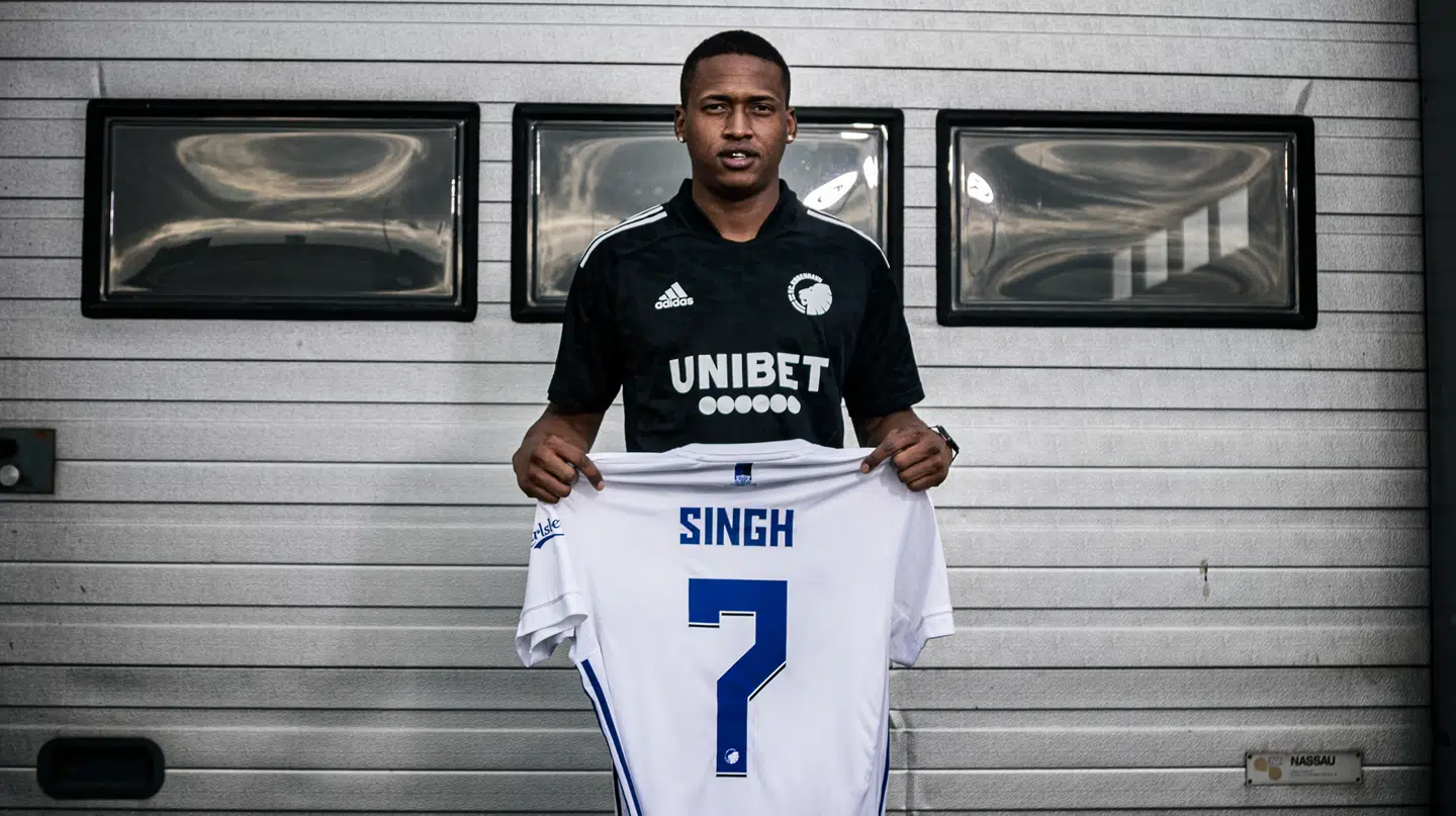 Luther Singh overtager Viktor Fischers nummer syv.