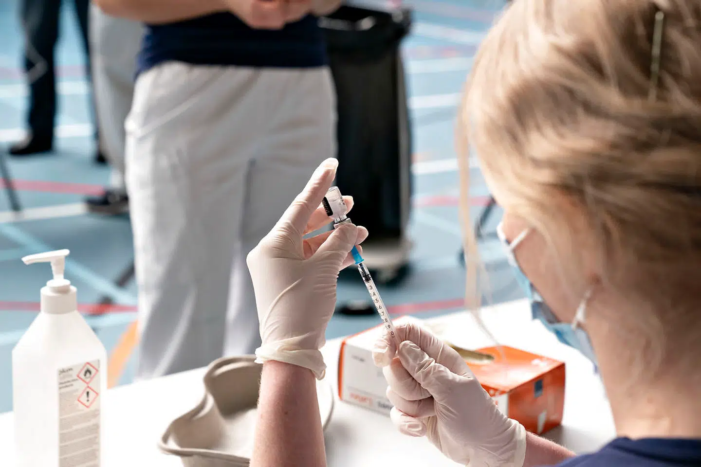 ARKIV. Den nye variant stiller endnu større krav til, hvor mange der skal vaccineres, hvis vi skal opnå flokimmunitet (Foto: Henning Bagger/Ritzau Scanpix)